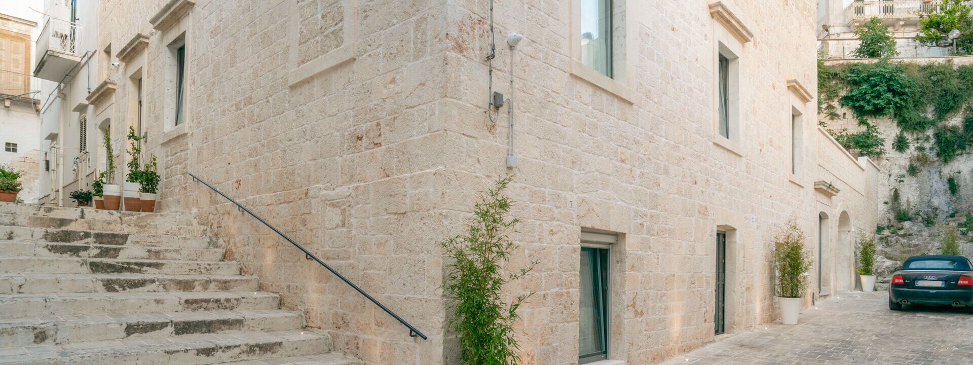 Vico Bianco Raro Rooms