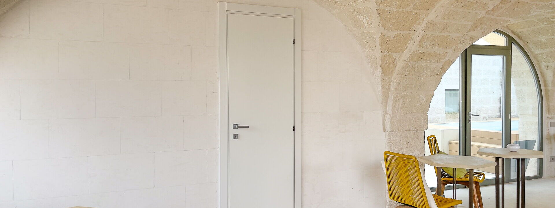 Vico Bianco Raro Rooms