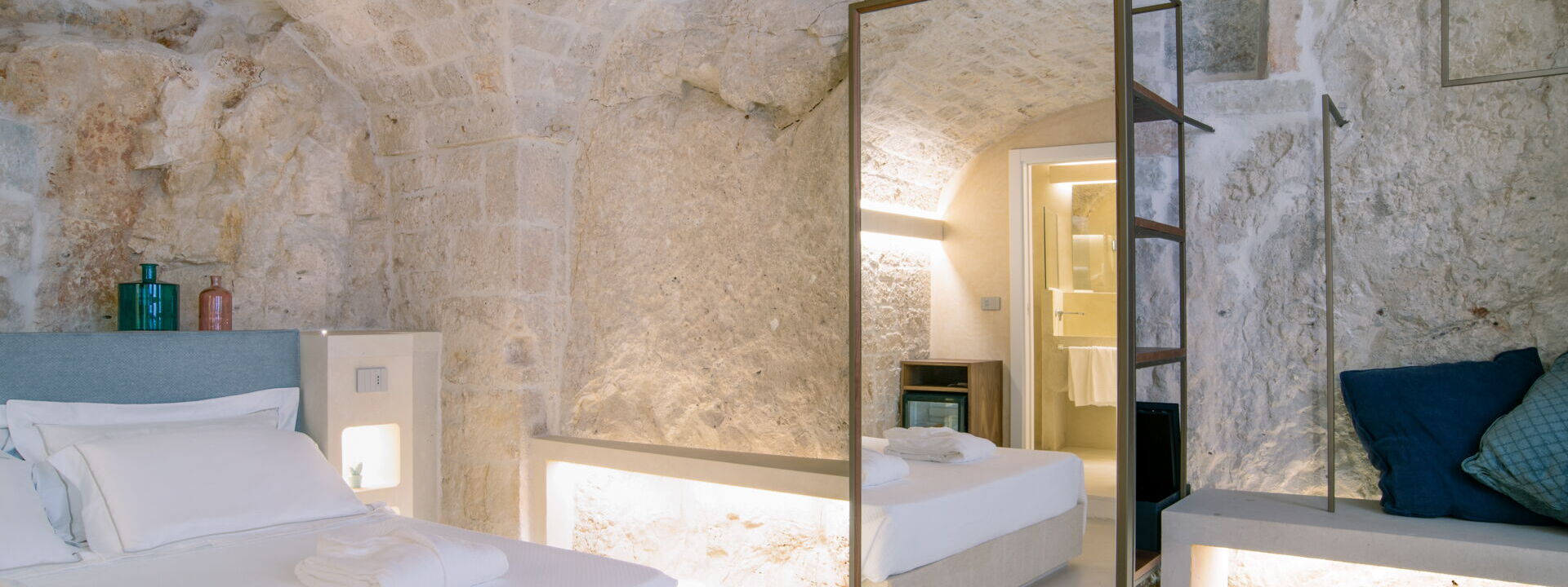 Vico Bianco Raro Rooms - Room Romantic Grotta Sant'oronzo 7
