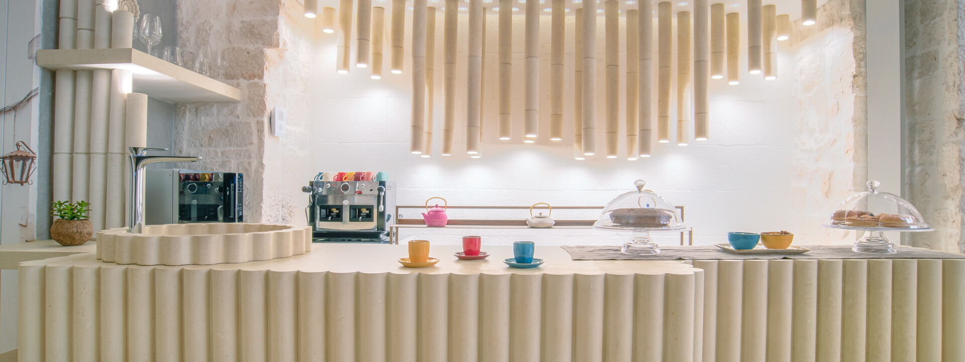 Vico Bianco Raro Rooms