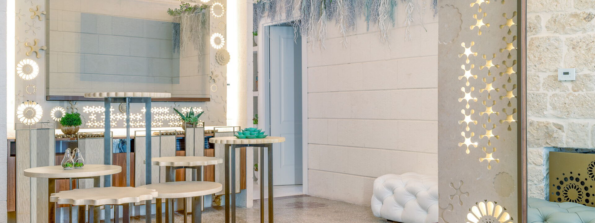 Vico Bianco Raro Rooms