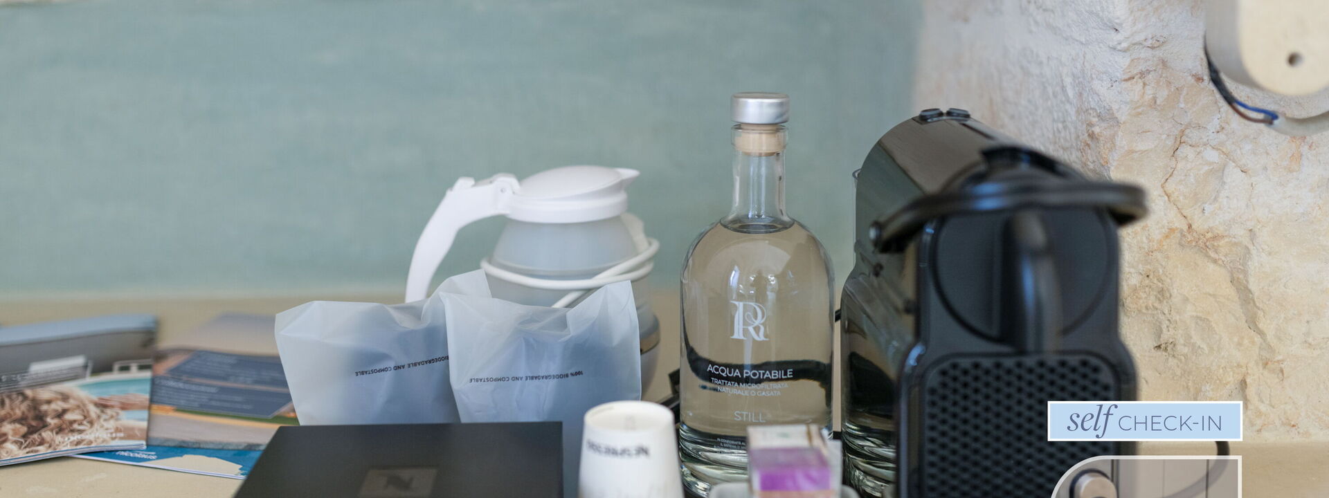 Vico Bianco Raro Rooms - Vico Bixio Deluxe 1