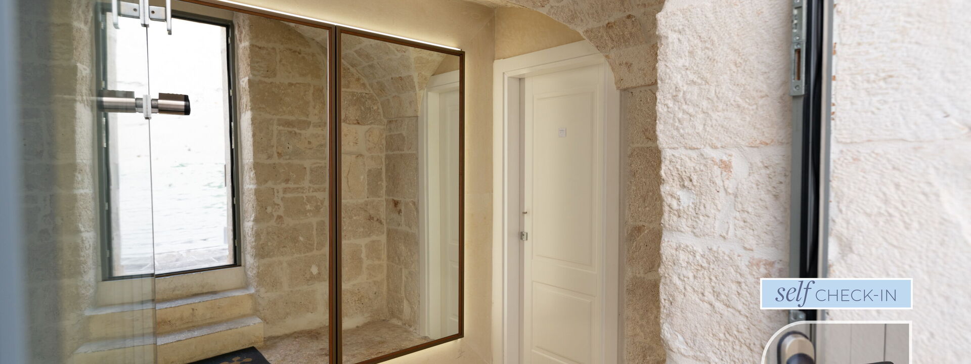 Vico Bianco Raro Rooms - Room Romantic Grotta Sant'oronzo 7