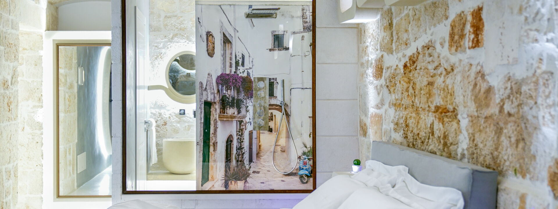 Vico Bianco Raro Rooms - Porta San Demetrio Junior Suite 4