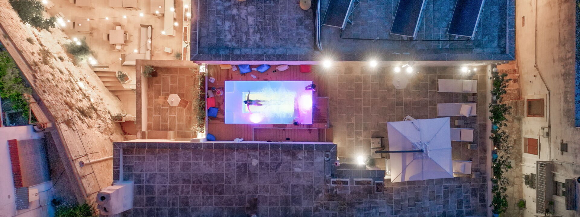 Vico Bianco Raro Rooms