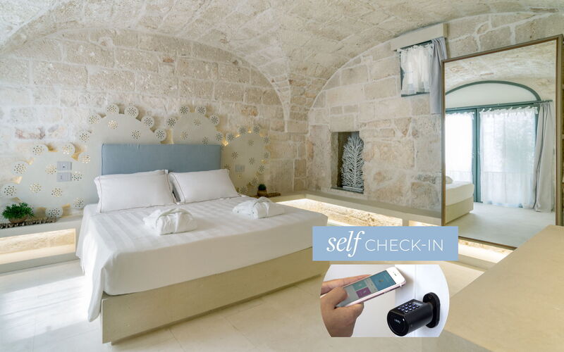 Room Romantic Grotta D'Agnano 8