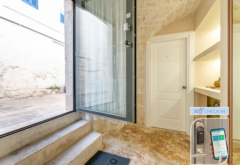 Vico Bianco Raro Rooms - Room Romantic Grotta Dei Millenari 6