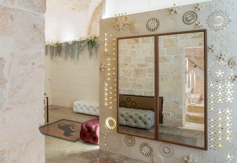 Vico Bianco Raro Rooms