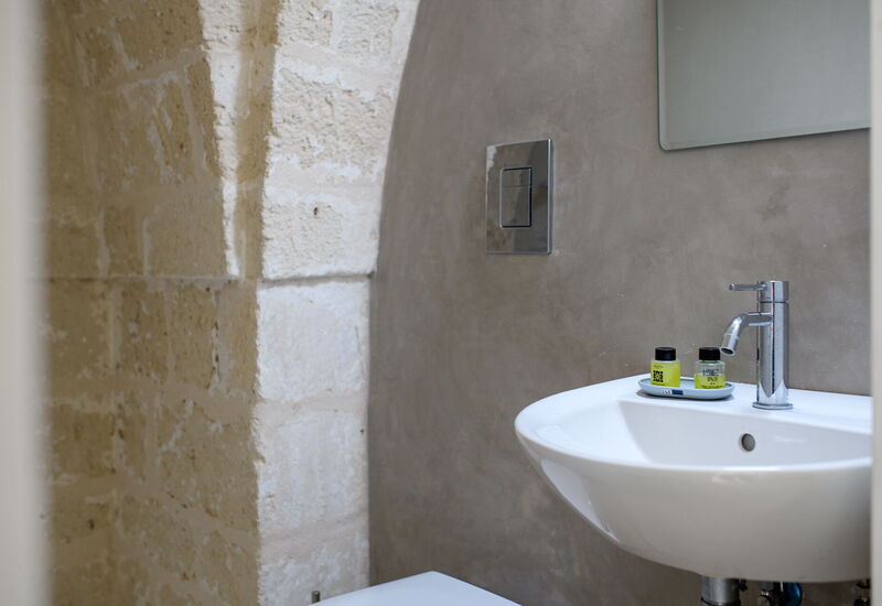 Vico Bianco Raro Rooms