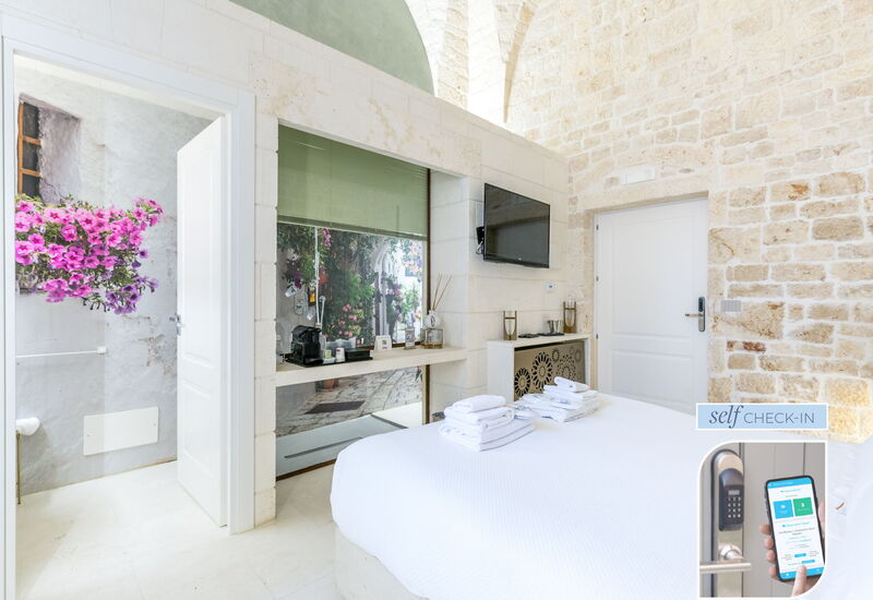 Vico Bianco Raro Rooms - Vico Quaranta Deluxe 2