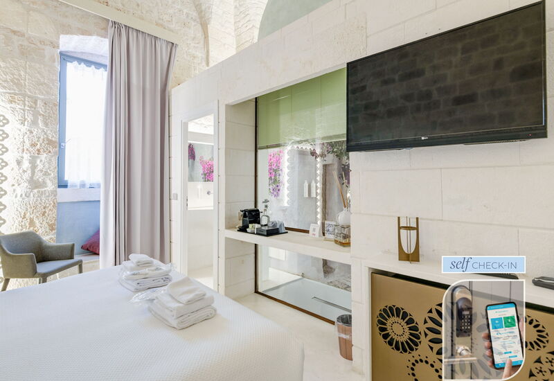 Vico Bianco Raro Rooms - Vico Quaranta Deluxe 2