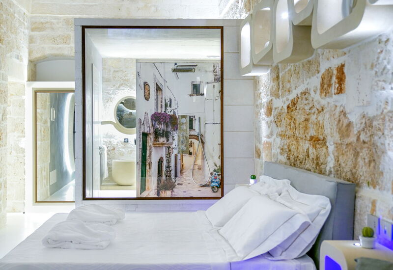 Vico Bianco Raro Rooms - Porta San Demetrio Junior Suite 4