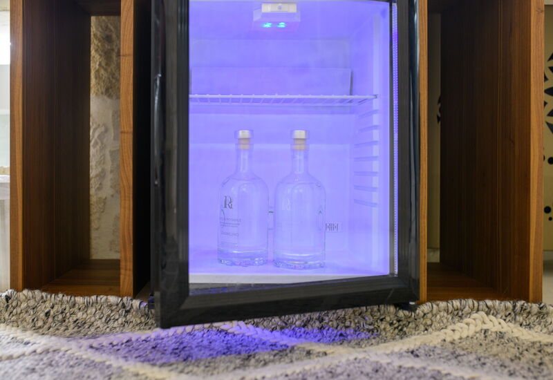 Vico Bianco Raro Rooms - Vico Bixio Deluxe 1